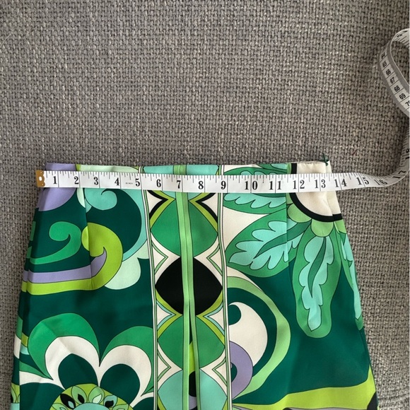 Zara Green Printed Mini Skirt – Size Small (Brand New, No Tag) - Picture 9 of 12